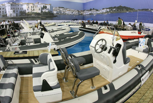 Indoor harbour with floating boats